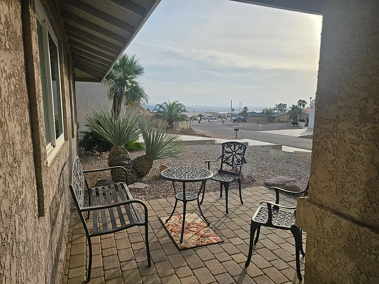 3740 Breakwater Dr — Photo 4
