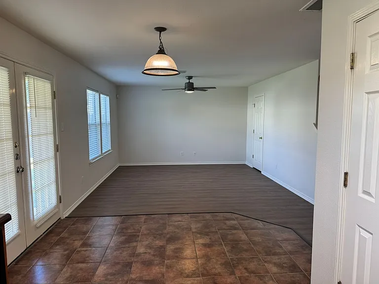 8943 Walnut Spgs — Photo 6