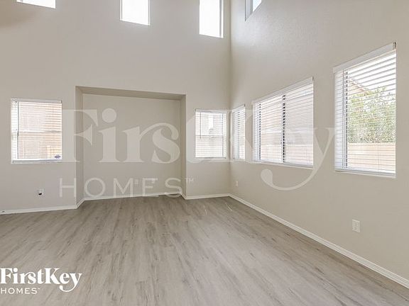 3rd image of 996 Valetta Flat Ave