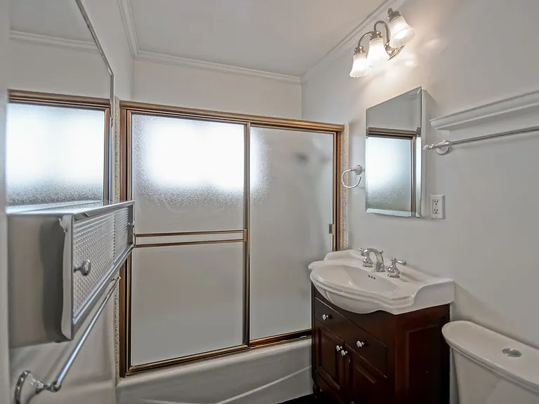 330 Bungalow Dr — Photo 17