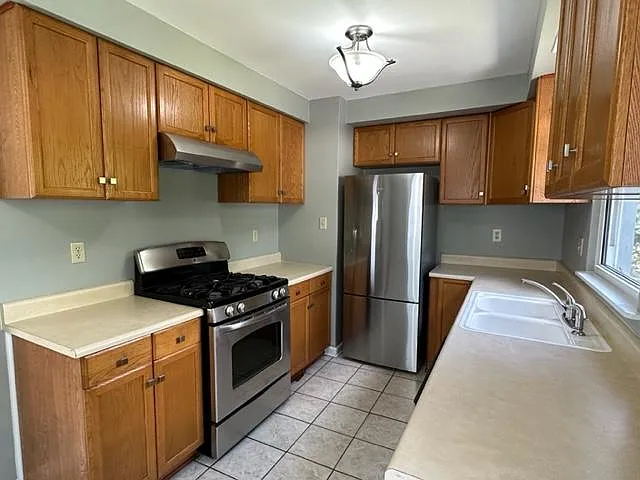 538 Chatham Rd — Photo 11