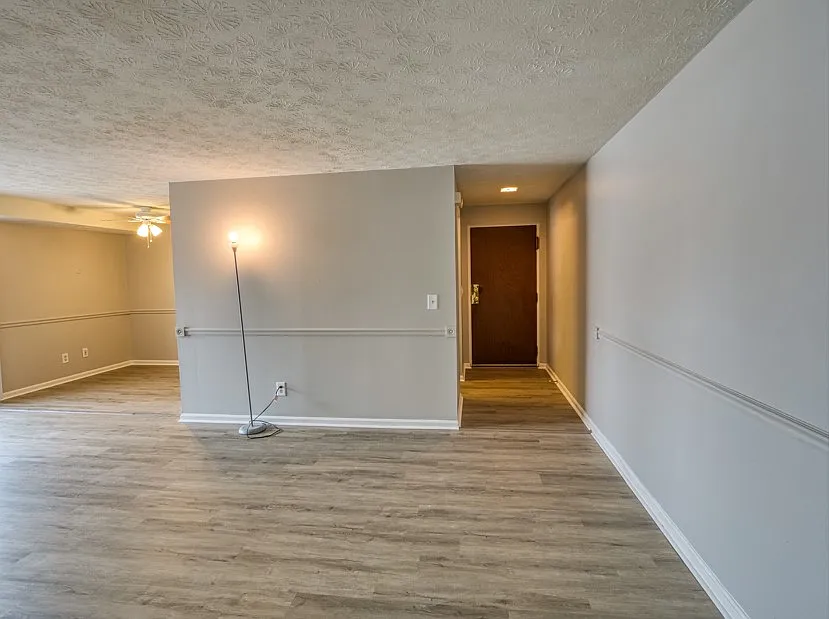 1 bed, 782 sqft, $1,100 — Photo 2