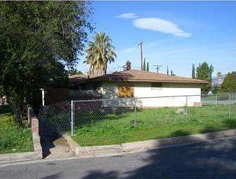 1st image of 25421 Lynwood Dr