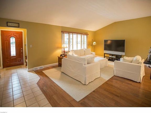 5th image of 605 Welshire Dr