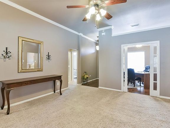 4th image of 4903 Bayberry Dr
