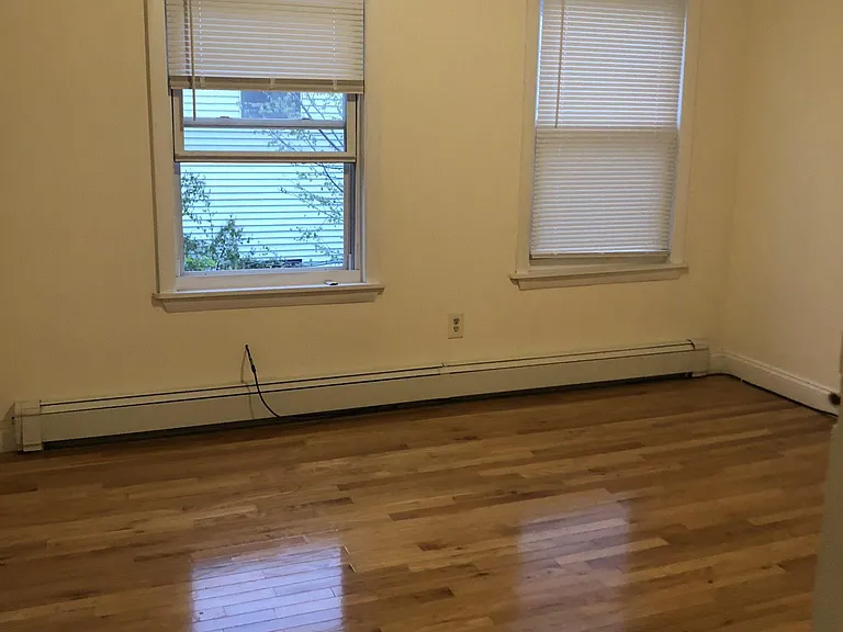 11 Pine St #2 — Photo 3
