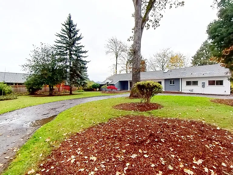 1722 NE Jackson School Rd — Photo 30