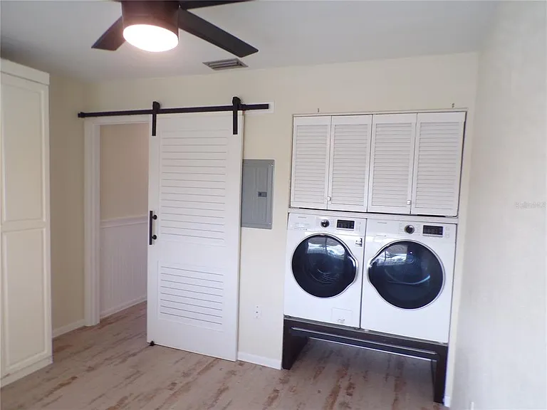 1335 Mineo Dr #G — Photo 16