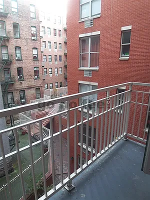 Rented by K&R Realty | media 8