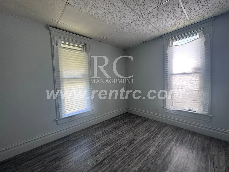 505 Sheridan St — Photo 8