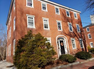 134 State St APT 4, Newburyport, MA 01950