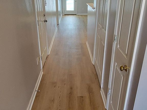 4th image of 8016 Keybridge Way