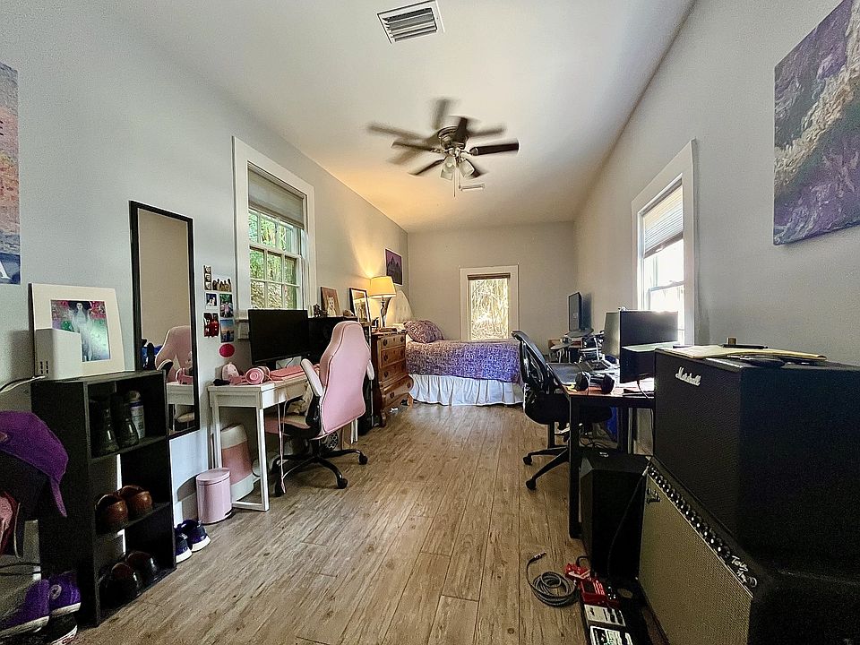 1st image of 402 Wilson Ave #5C