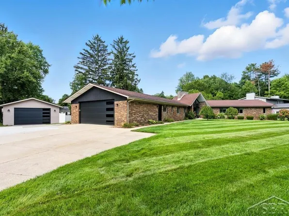 5309 Foster Rd, Midland, MI 48642