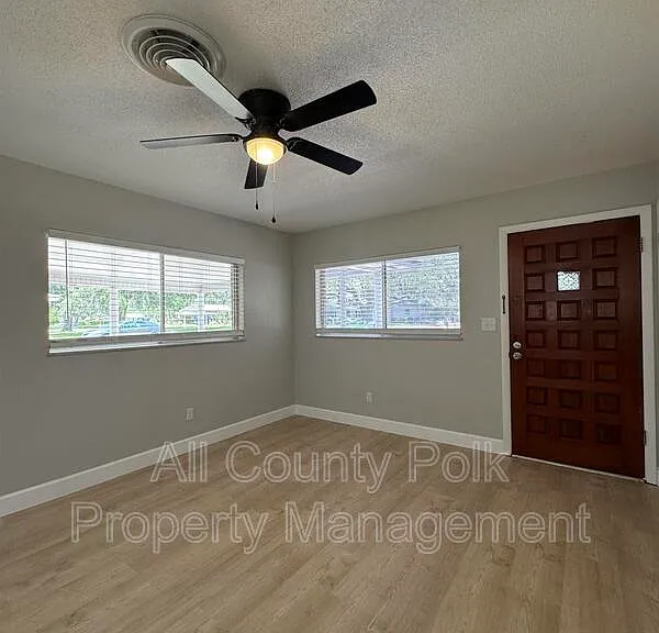 2255 E Helen Cir — Photo 6