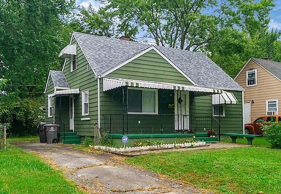 2nd image of 3577 Bremen St