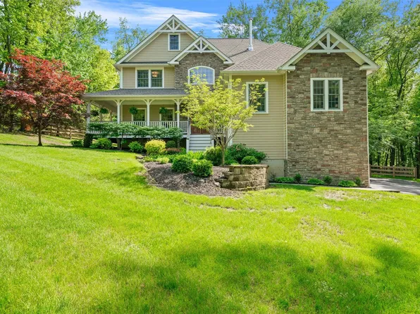30 Warwick Lake Parkway, Warwick, NY 10990