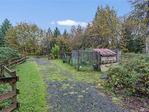 4th image of 15327 342nd Ave NE