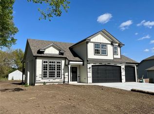 1929 N 153rd Ter, Basehor, KS 66007