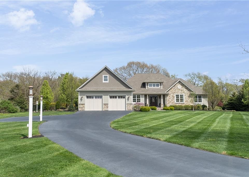 124 Wilbert Way, North Kingstown, RI 02852 Zillow