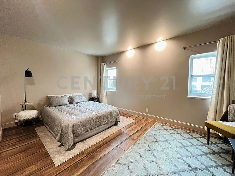6211 W Northwest Hwy #G224 — Photo 7