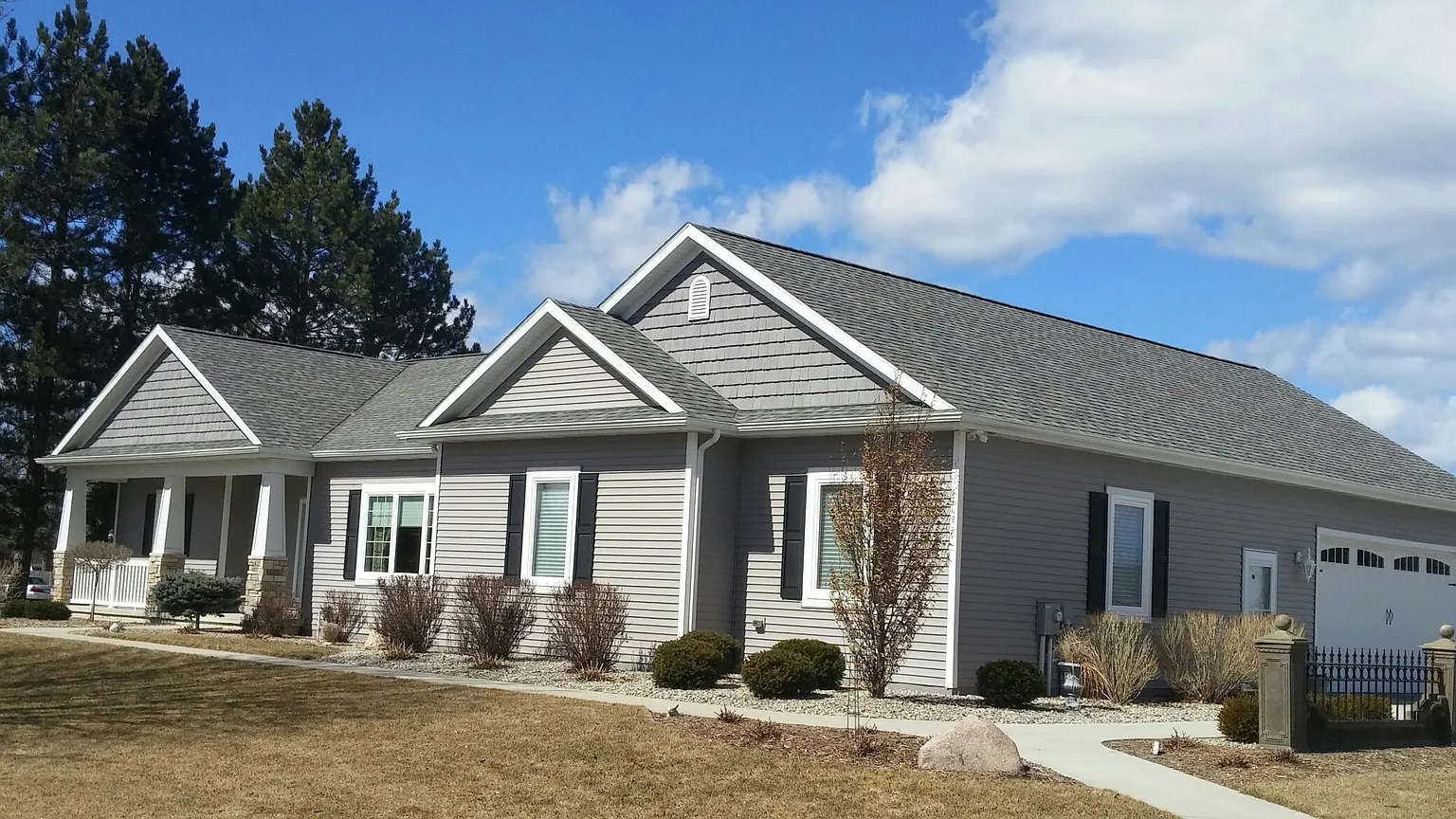 1570 W Ridge Rd photo 1
