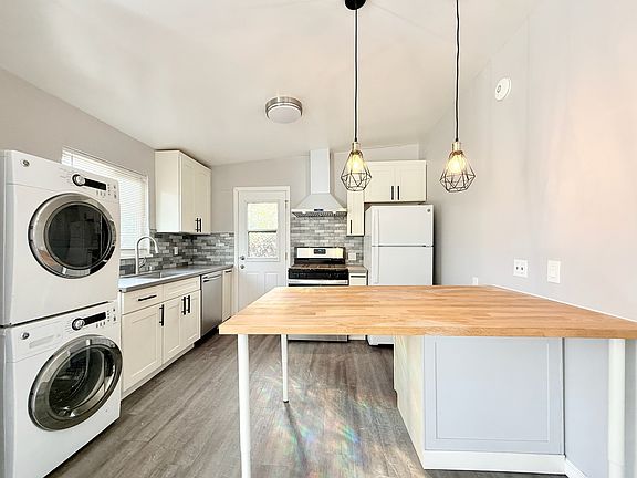 5th image of 925 7th Ave #1