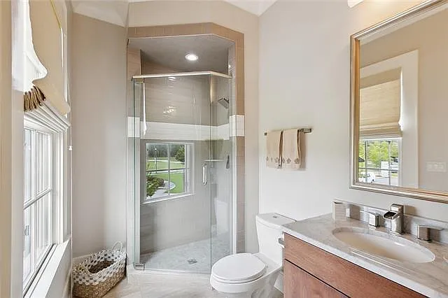 700 Cottage Ln — Photo 15
