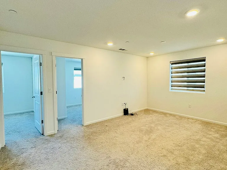 5348 Knights Valley Ln — Photo 12