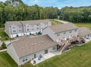 101-208 Fieldstone Ln #204, Ledyard, CT 06339