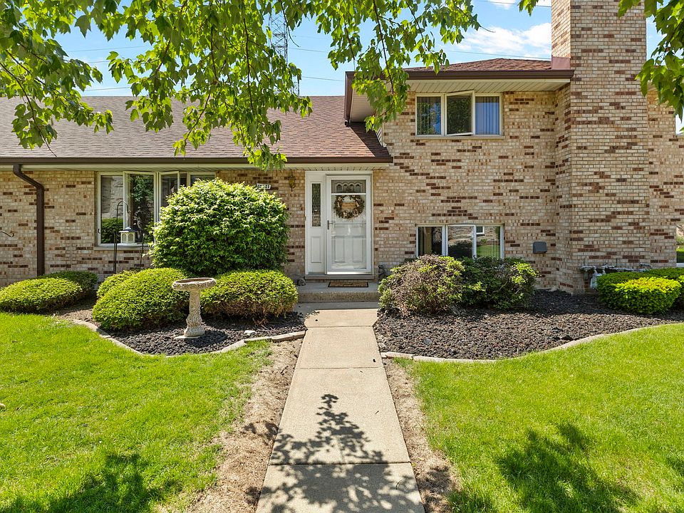 1st image of 15221 S 74th Ct #50