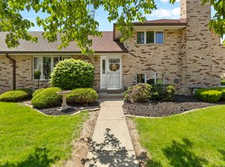 15221 S 74th Ct #50, Orland Park, IL 60462