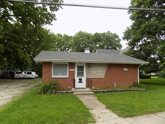 2nd image of 24032 W Oak St
