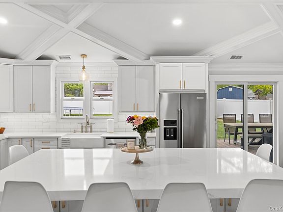 3rd image of 38 Long Meadow Place