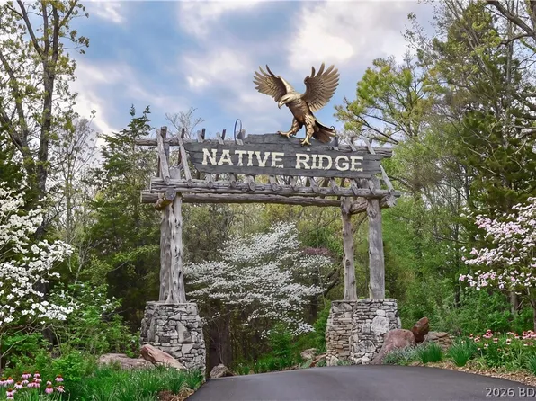 201 Native Ridge Cir #201, Sunrise Beach, MO 65079