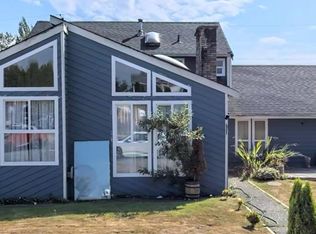 15128 96th Ave, Surrey, BC V3R1E9