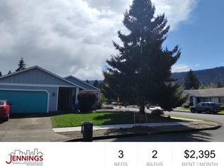 301 N 67th St, Springfield, OR 97478