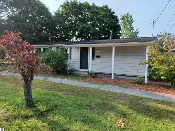 10517 S Idaho St, Oscoda, MI 48750