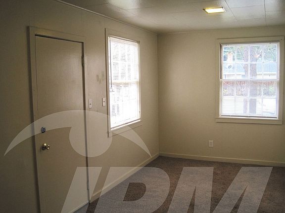 5th image of 1752-1754 Vallombrosa Ave #1752