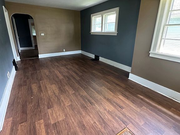 2nd image of 522 S 31st St #6