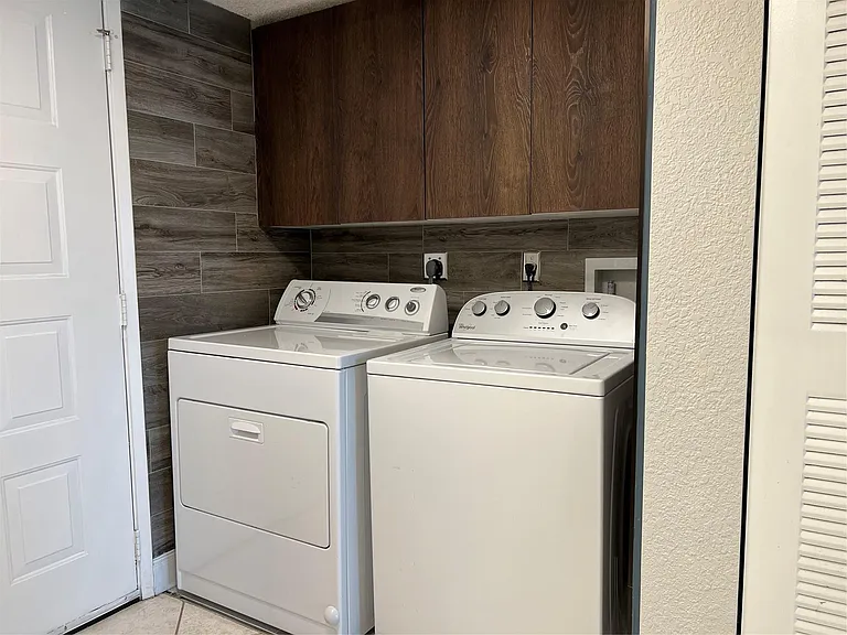 2220 N Cypress Bend Dr #301 — Photo 17