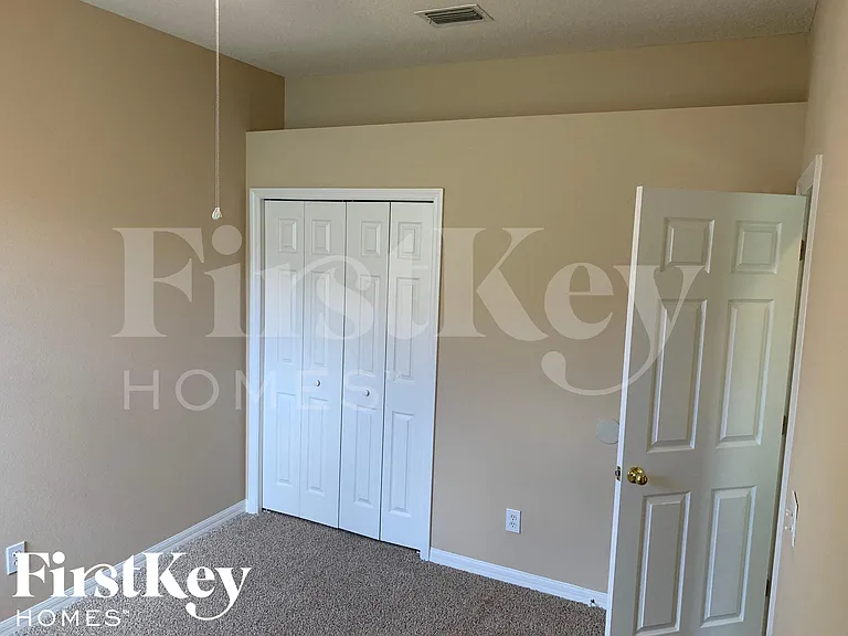 11703 Grove Arcade Dr — Photo 9