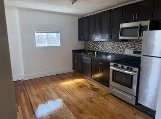 292 Washington Ave APT 2L, Chelsea, MA 02150