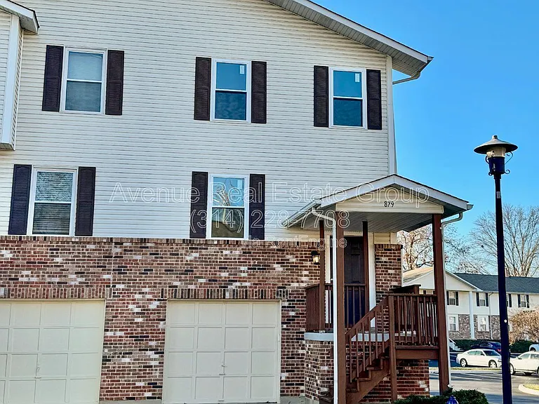 879 Delray Dr — Photo 1