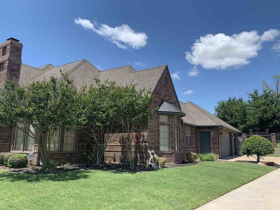 2nd image of 7605 NW Wyatt Lake Dr