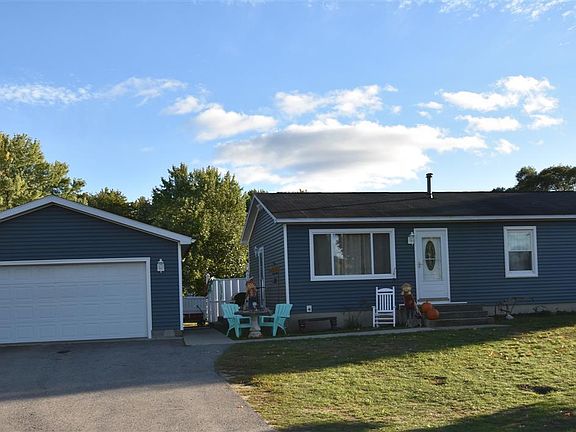 2nd image of 4357 Manor Wood Dr N