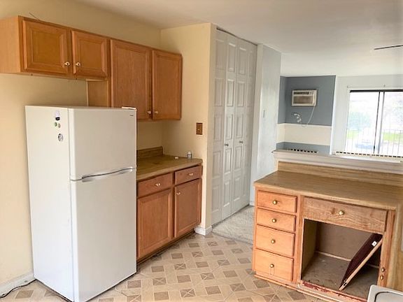 5th image of 200 Dunteman Dr APT 202