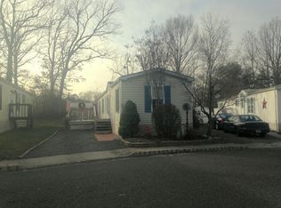 95 Secretariat St, Howell, NJ 07731