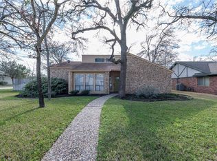 2711 Pierre Pl, College Station, TX 77845