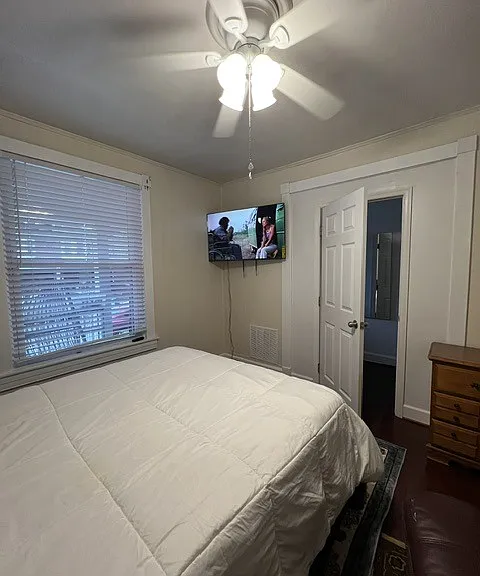 823 Mulberry Ave — Photo 7